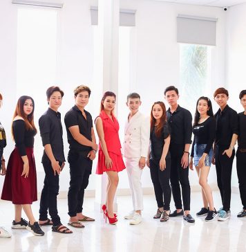 Chụp sự kiện gặp gỡ team Makeup